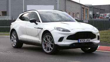 Aston Martin DBX hybrid